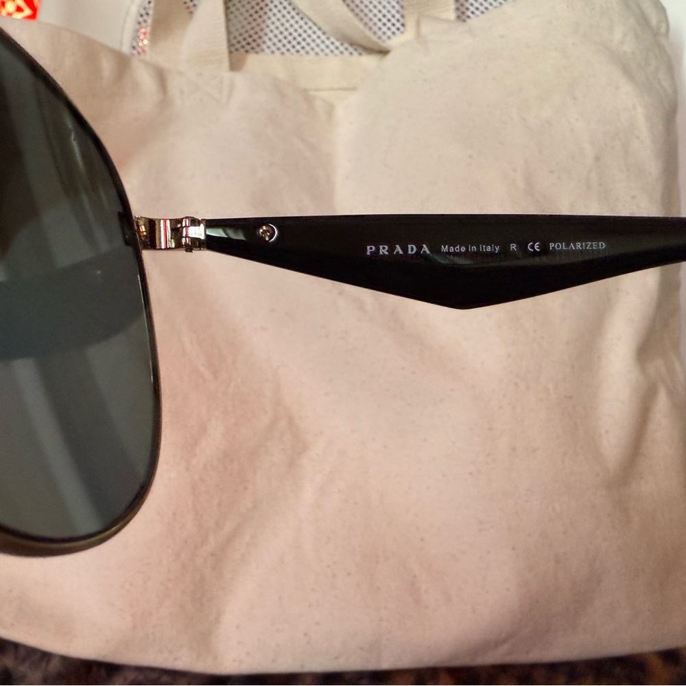 Prada polarized gold Aviator Sunglasses - Picture 5 of 8